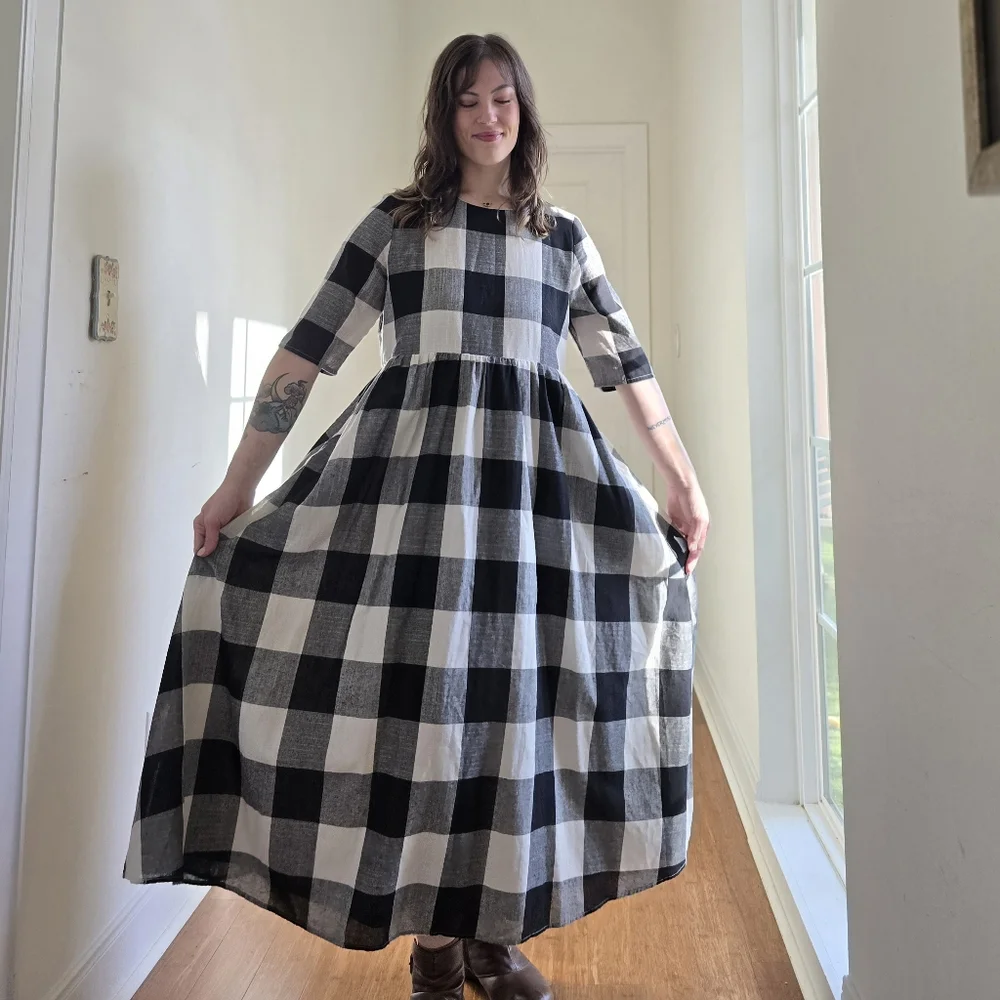Adorable Checkered Dress L - Picture 1 of 5